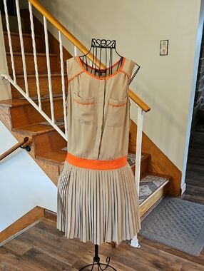 👗Hive & Honey Beige Dress with Orange Trim